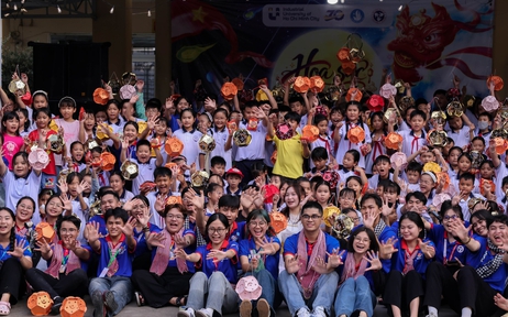 Một Đoàn trường với 19 đội hình đi về các tỉnh, thành chăm lo trung thu
