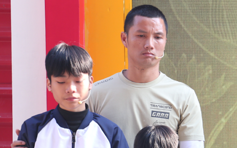 Lý do khiến thủ môn Đình Triệu nghẹn lòng khi tham gia gameshow