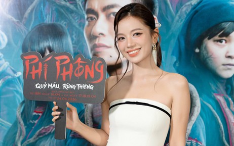 Vẻ gợi cảm của O Hồng trong phim 'Mưa đỏ'