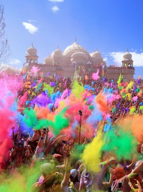 Đến Ấn Độ tham gia lễ hội sắc màu Holi và trải nghiệm văn hóa đặc sắc