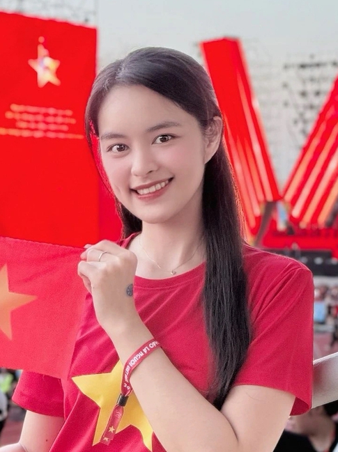 Nam, nữ tín đồ thời trang diện gì ngày đại lễ?