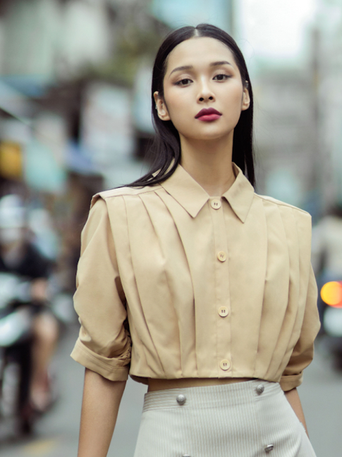 Áo tay lửng với muôn kiểu biến hóa, làm chủ môi trường công sở