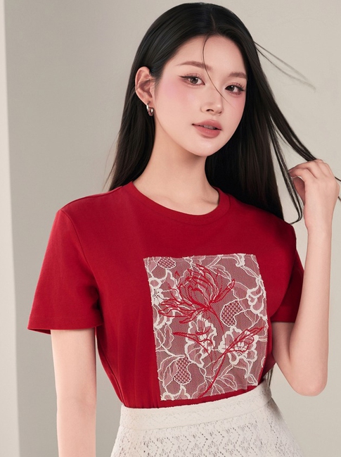 Đón chào mùa mới cùng váy hoa, trang phục họa tiết