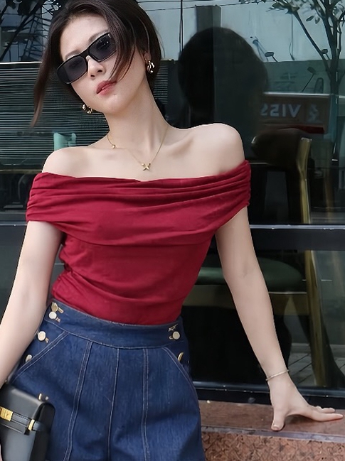 Trang phục thun co dãn "phủ sóng" gu ăn mặc giới trẻ