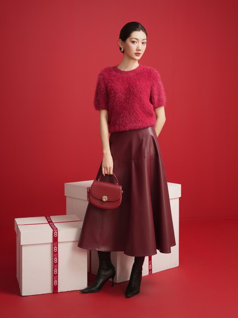 Nâng tầm phong cách đi làm đầu năm từ những trang phục thanh lịch