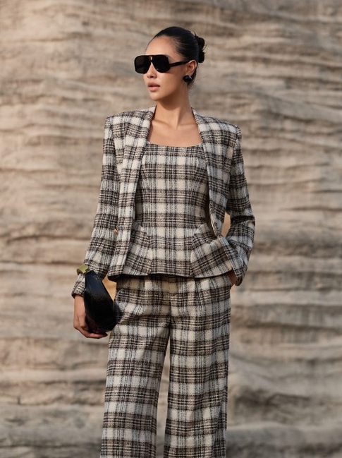 Những bộ suit đương đại: Tối giản, hiện đại và đầy khí chất