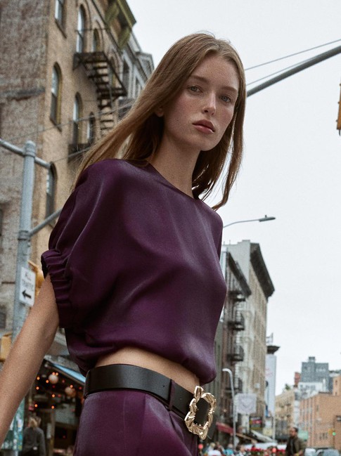 Làm mới quần tây cổ điển với phong cách đương đại