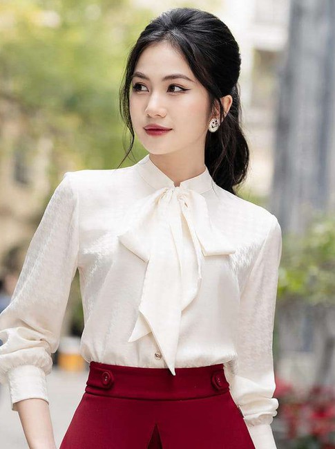 Biến hóa đa phong cách cùng xu hướng trang phục thắt nơ