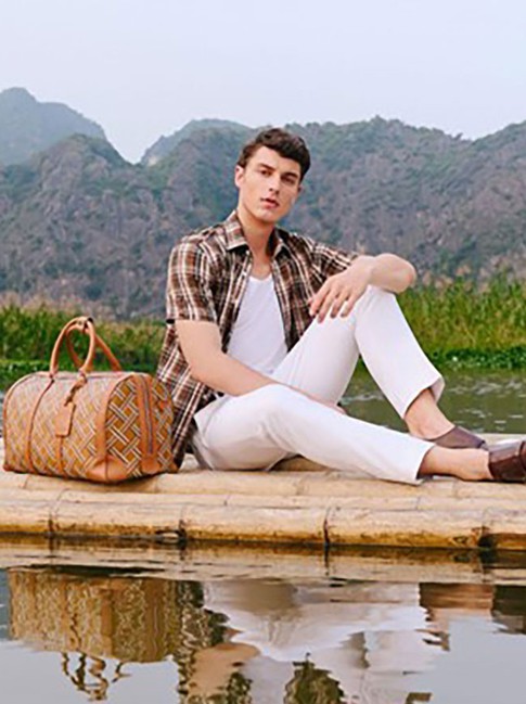 Aristino xuân hè tiếp nối bản ghi chép về phong thái quý ông Việt