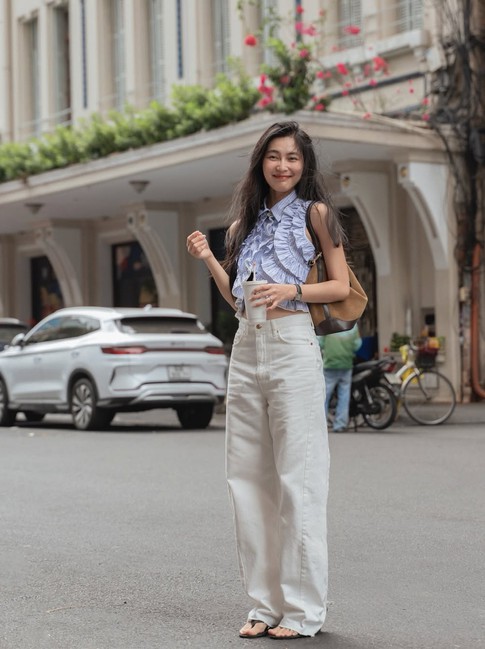 Quần ống suông cho nàng nhỏ nhắn: Bí quyết mặc đẹp không lo 'dìm dáng'