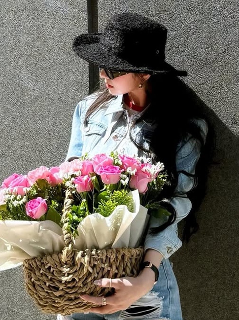 Wash denim và xu hướng dạo phố: Đơn giản mà vẫn chuẩn 'gu'