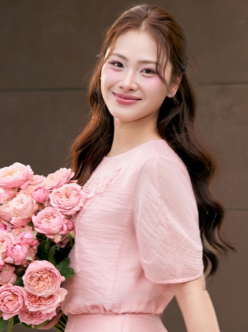 Cảm hứng phối đồ cho tuần mới từ set đồng bộ thời thượng