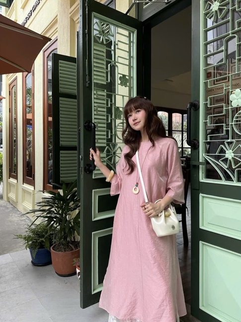 Kích thước nhỏ, sức hút lớn từ những chiếc túi mini đeo chéo