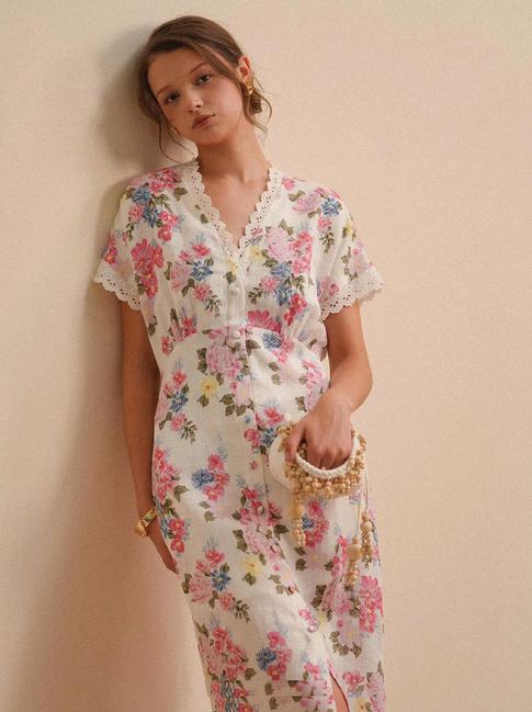 Váy linen suông họa tiết dịu dàng nhất mùa