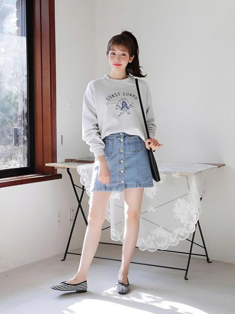 Nhìn lại sức hút bất tận từ những chiếc váy jeans quen thuộc