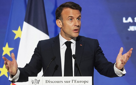 Tổng thống Pháp Macron: 'Châu Âu có thể chết' nếu không củng cố phòng thủ