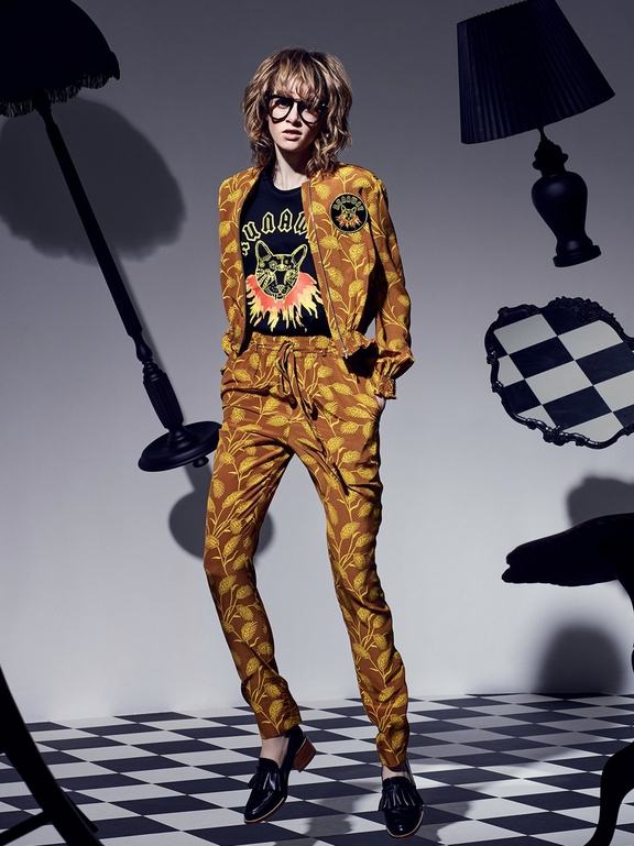  Karen Walker