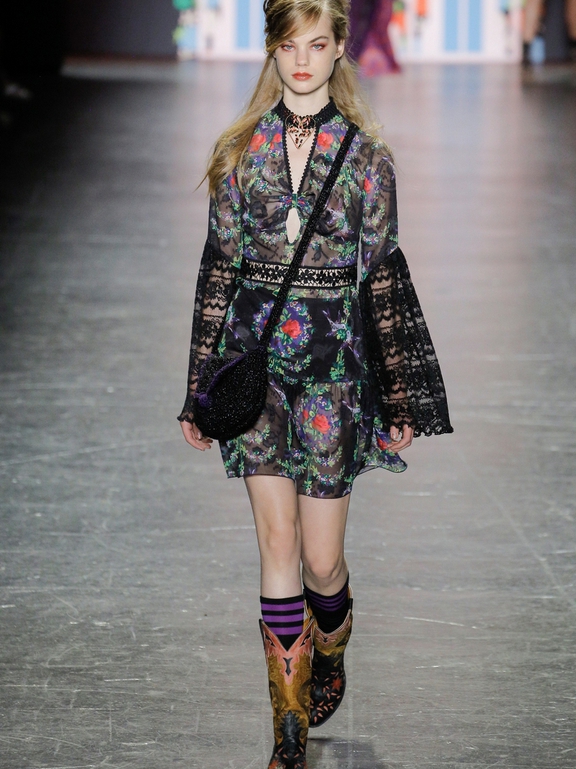  Anna Sui