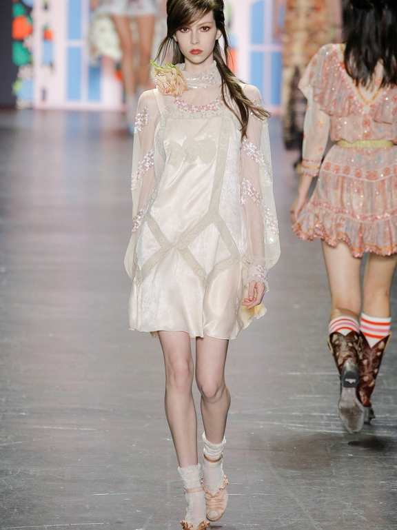  Anna Sui