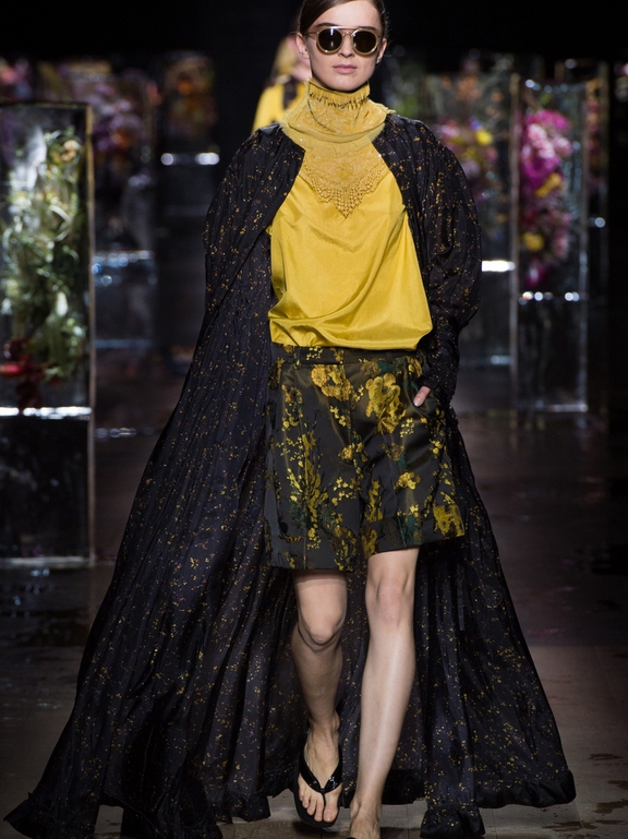  Dries Van Noten