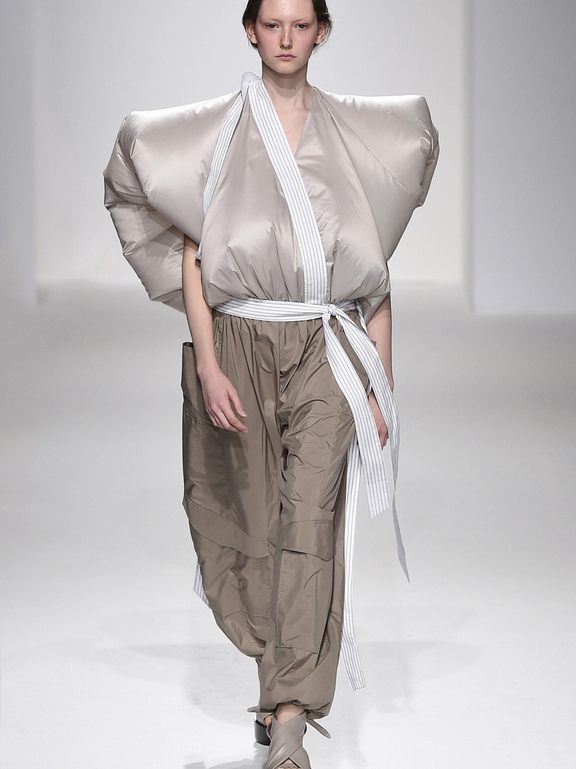  Hussein Chalayan