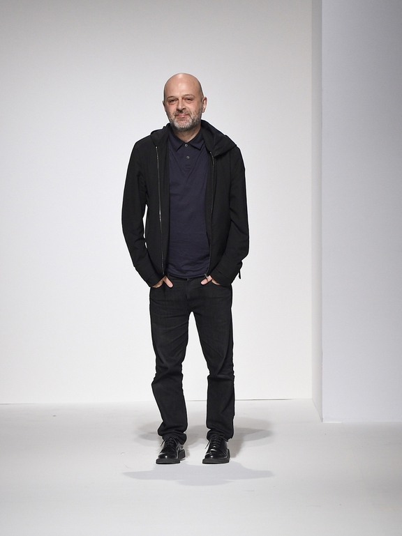  Hussein Chalayan