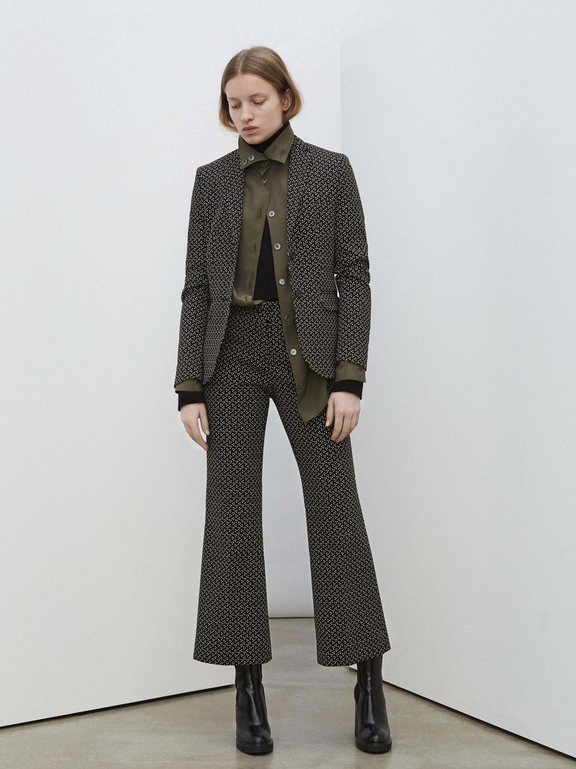  Pre - Fall 2017 Ready-to-Wear