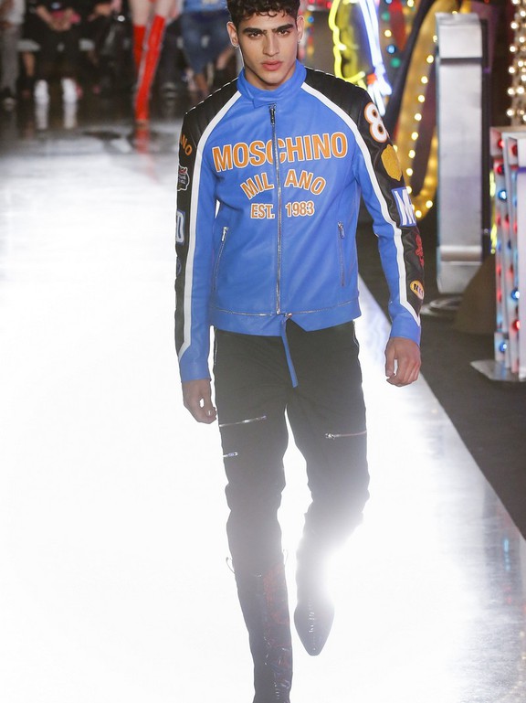  Jeremy Scott