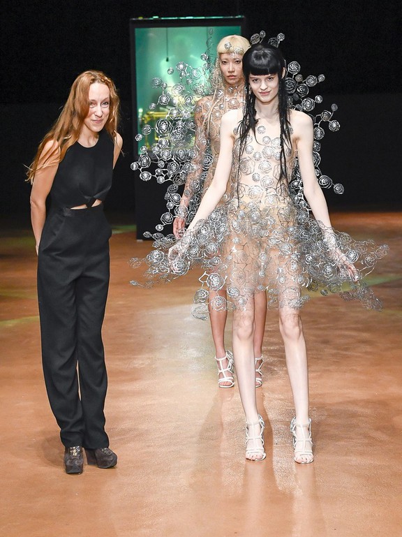  Iris Van Herpen