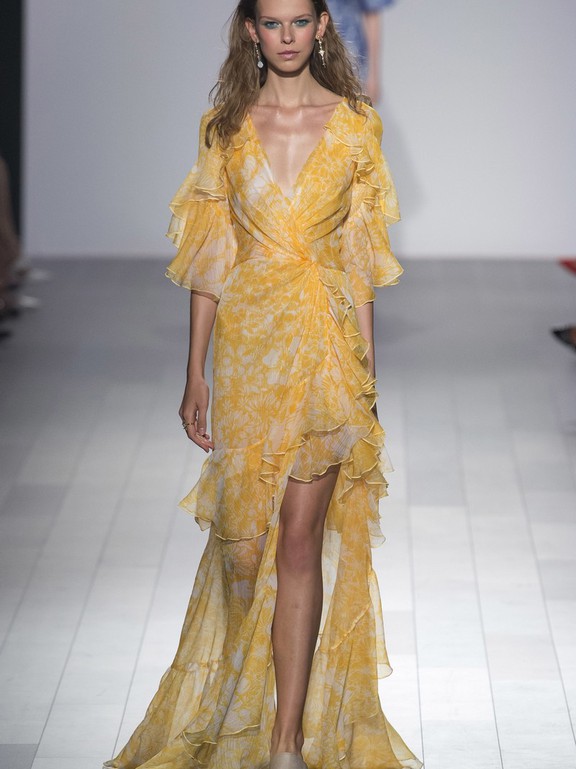  Tadashi Shoji