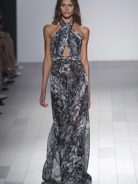  Tadashi Shoji