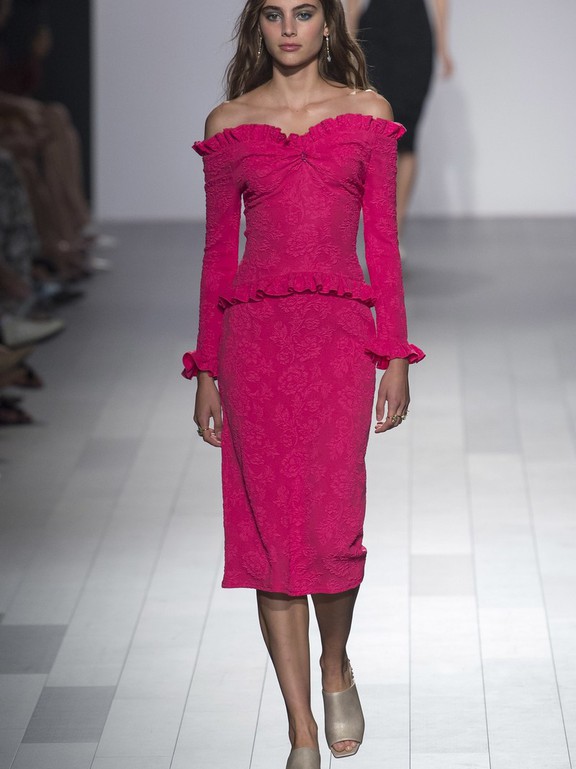  Tadashi Shoji