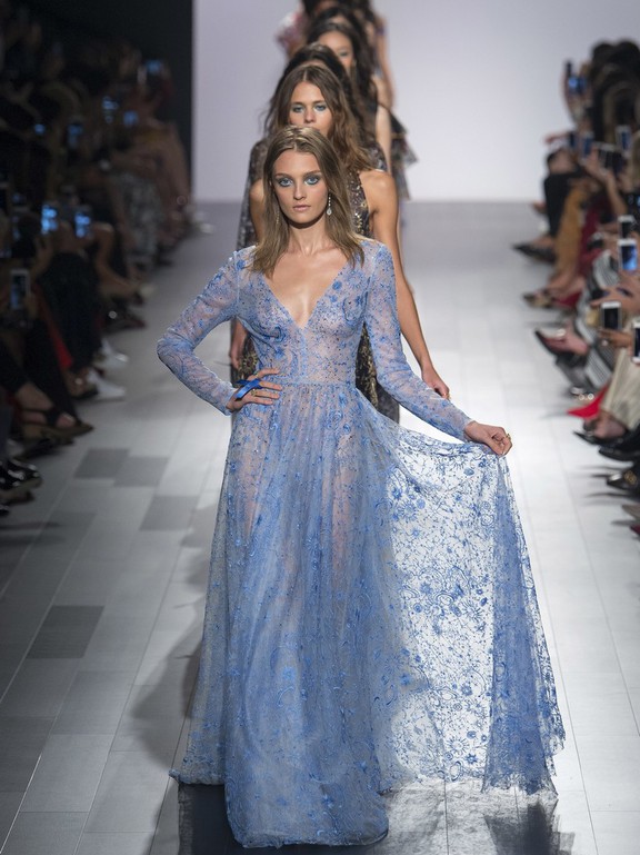  Tadashi Shoji