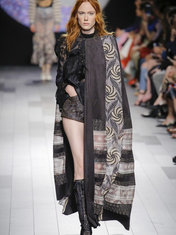  Anna Sui