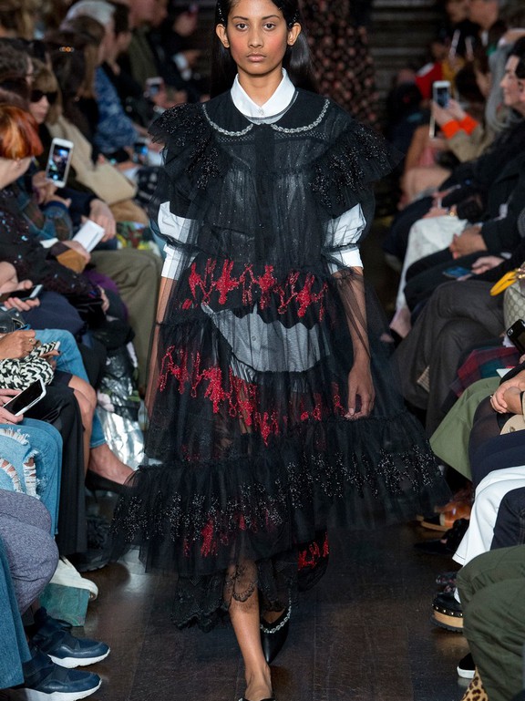  Simone Rocha