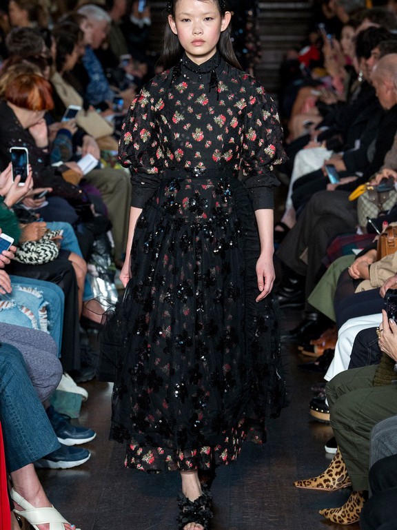  Simone Rocha