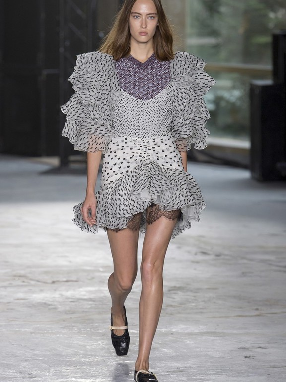  Giambattista Valli