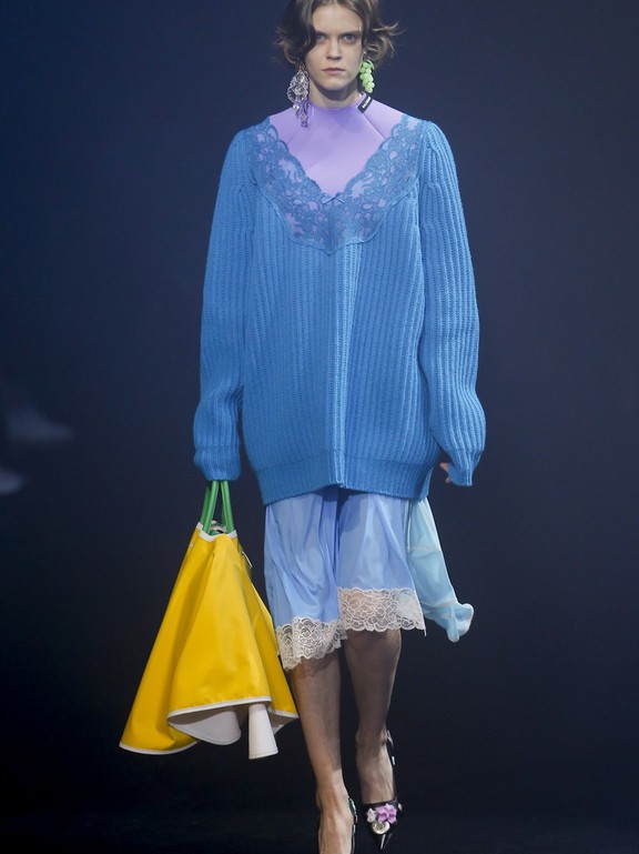  Demna Gvasalia