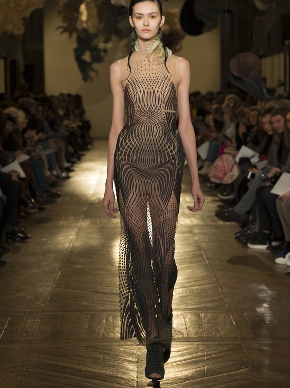  Iris Van Herpen