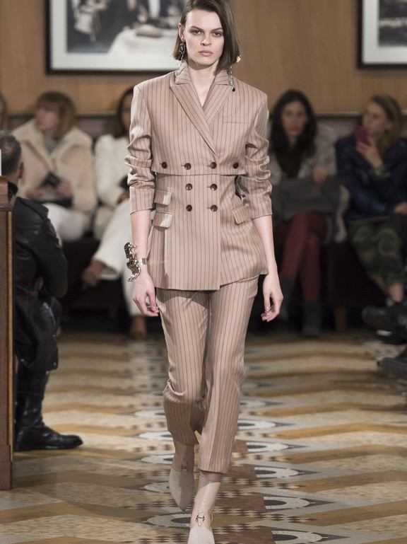  Fall 2018 Ready-to-wear