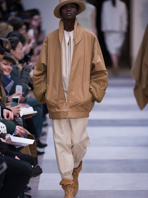  Fall 2016 Ready-to-Wear