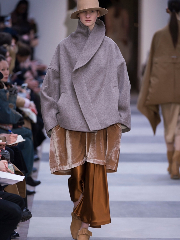  Fall 2016 Ready-to-Wear