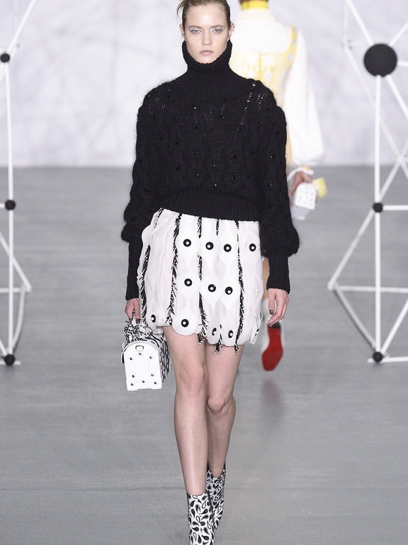  Holly Fulton