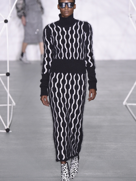  Holly Fulton