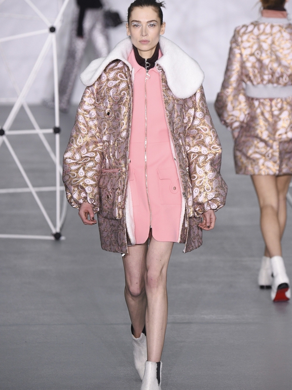  Holly Fulton