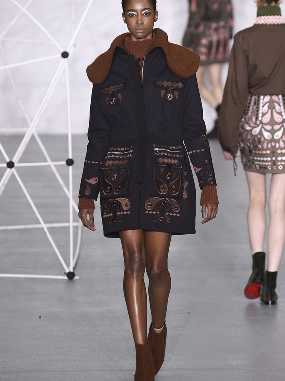  Holly Fulton