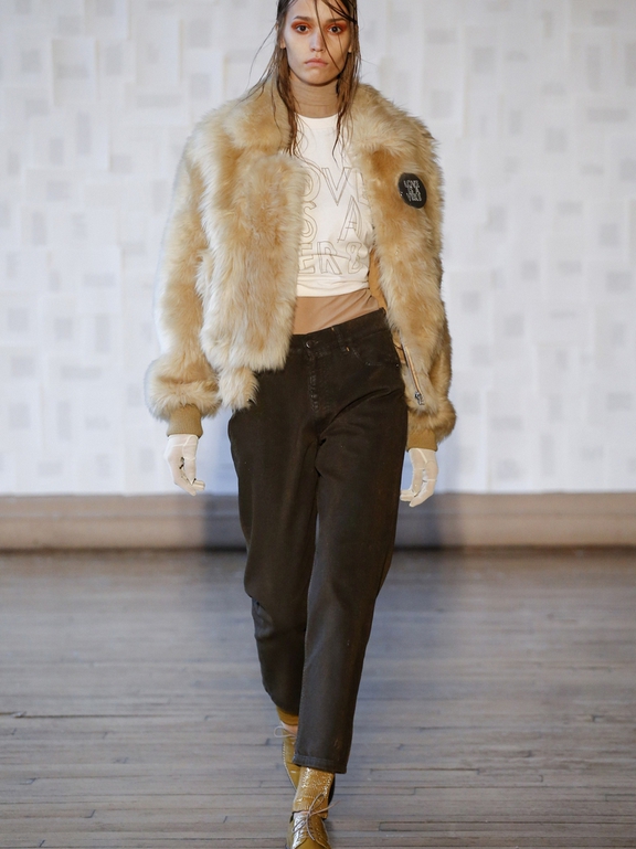  Fall 2016 Ready-to-Wear