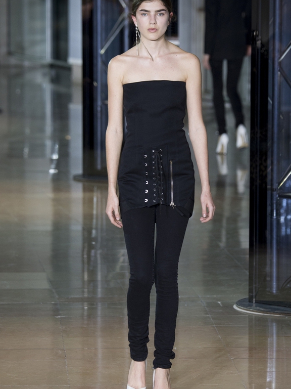  Fall 2016 Ready-to-Wear