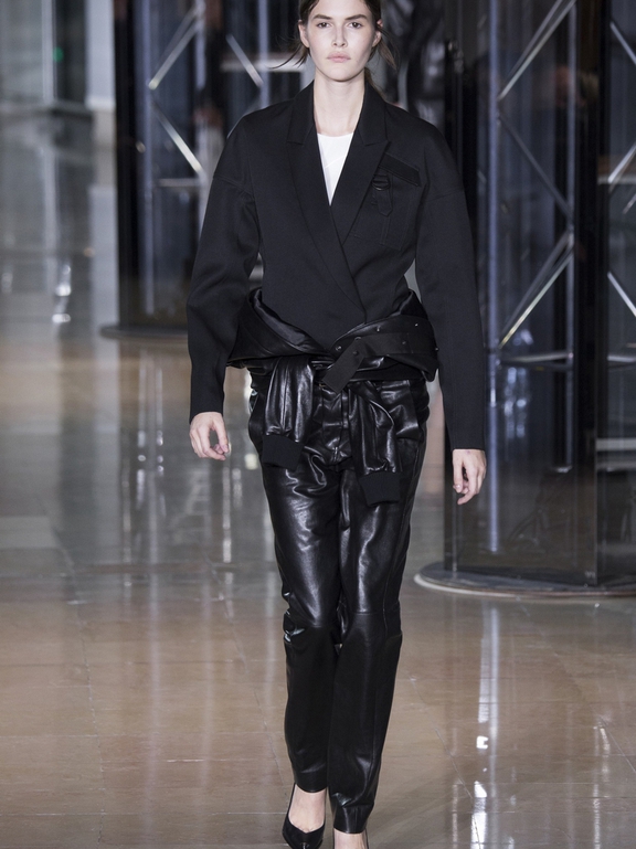  Fall 2016 Ready-to-Wear