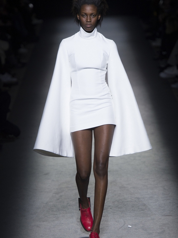  Fall 2016 Ready-to-Wear